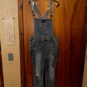 Judy Blue bibs size XLg